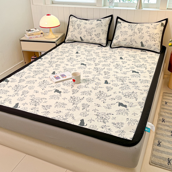 91家纺网 家纺一手货源 找家纺 安哆啦家纺 2025新款A类印花冰藤凉席针织棉牛奶丝夏被夏凉被空调被四件套 猫先生