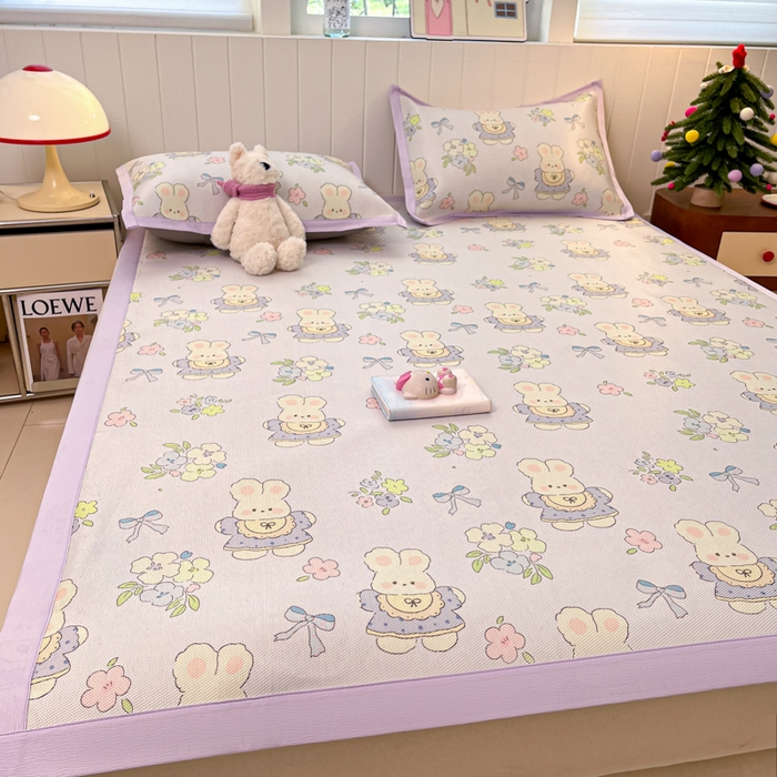 91家纺网 家纺一手货源 找家纺 安哆啦家纺 2025新款A类印花冰藤凉席针织棉牛奶丝夏被夏凉被空调被四件套 萌小兔