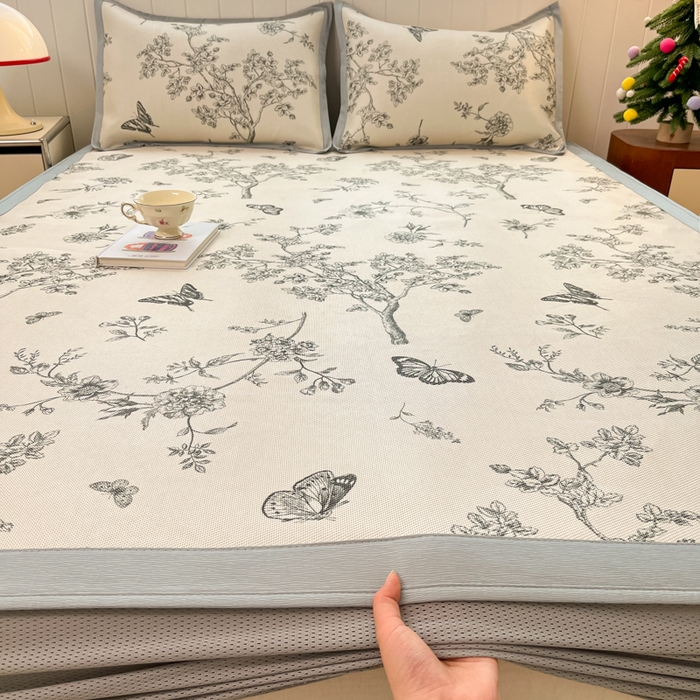 91家纺网 家纺一手货源 找家纺 安哆啦家纺 2025新款A类印花冰藤凉席针织棉牛奶丝夏被夏凉被空调被四件套 梦蝶