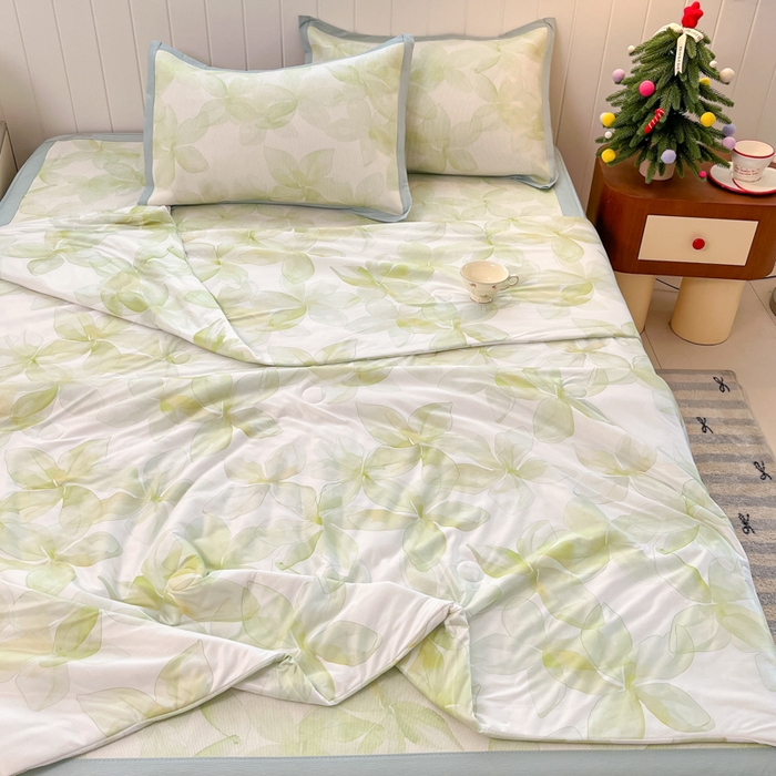 91家纺网 家纺一手货源 找家纺 安哆啦家纺 2025新款A类印花冰藤凉席针织棉牛奶丝夏被夏凉被空调被四件套 清新怡人