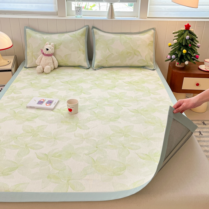 91家纺网 家纺一手货源 找家纺 安哆啦家纺 2025新款A类印花冰藤凉席针织棉牛奶丝夏被夏凉被空调被四件套 清新怡人