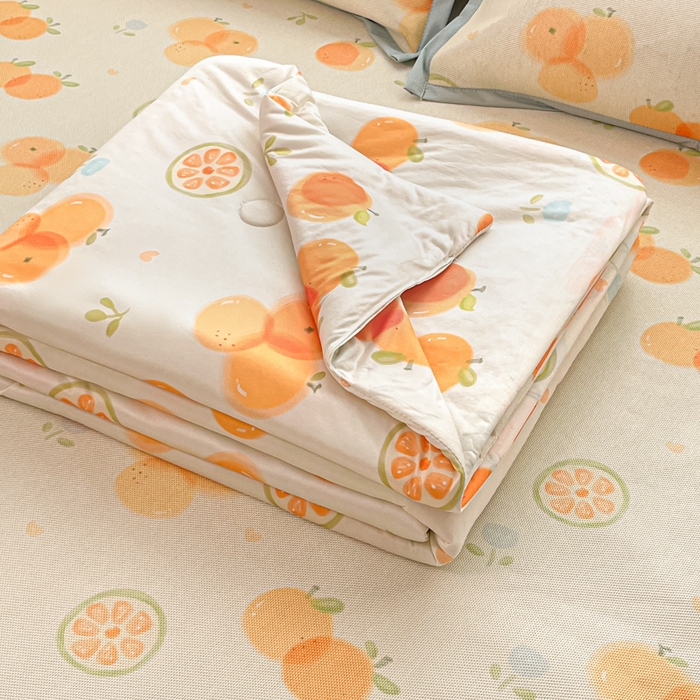 安哆啦家纺 2025新款A类印花冰藤凉席针织棉牛奶丝夏被夏凉被空调被四件套 小橘子