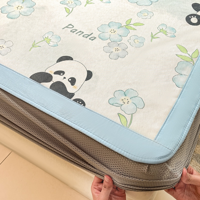 91家纺网 家纺一手货源 找家纺 安哆啦家纺 2025新款A类印花冰藤凉席针织棉牛奶丝夏被夏凉被空调被四件套 熊猫团团