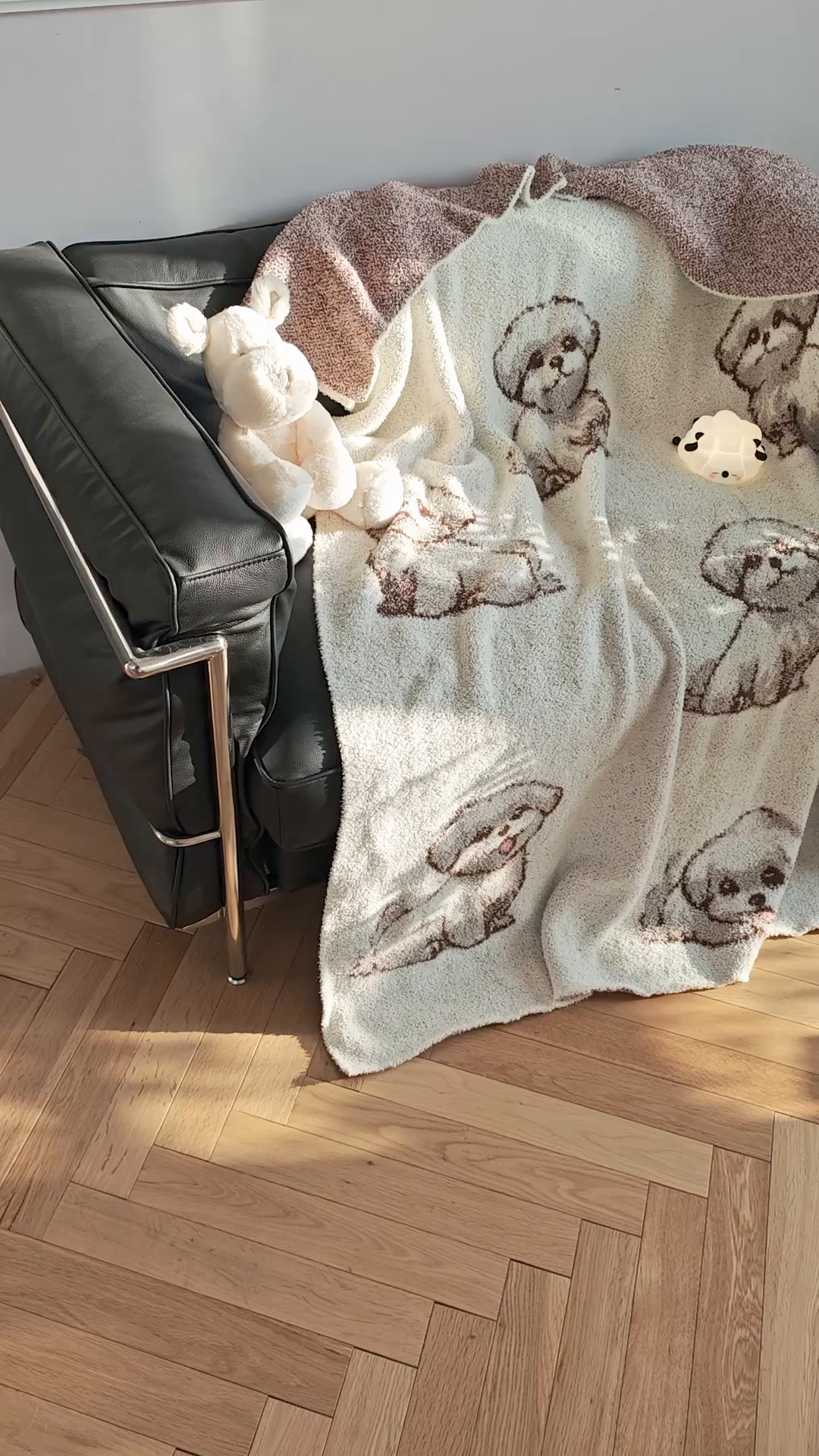 91家纺网 家纺一手货源 找家纺 暖绵绵2025新款半边绒涤纶混纺毯子抱枕套 波蒂