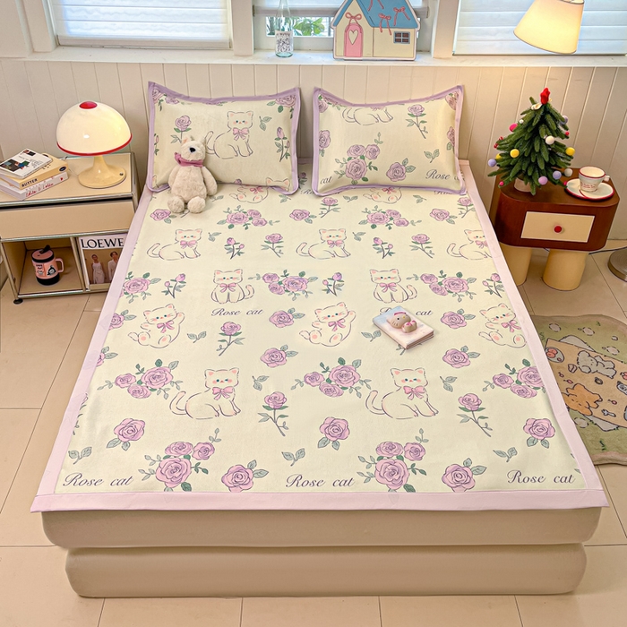 91家纺网 家纺一手货源 找家纺 安哆啦家纺 2025新款A类印花冰藤凉席针织棉牛奶丝夏被夏凉被空调被四件套 紫花猫