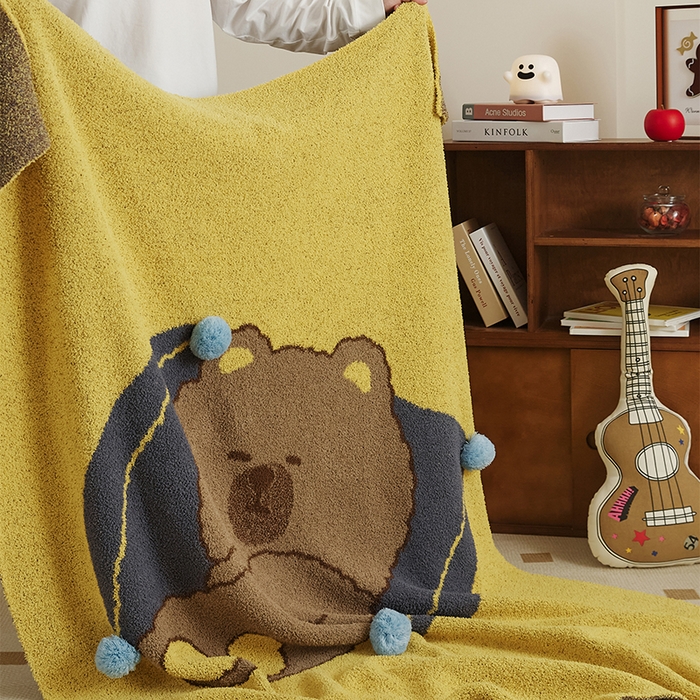 91家纺网 家纺一手货源 找家纺 暖绵绵2025新款半边绒涤纶混纺毯子抱枕套 布维德