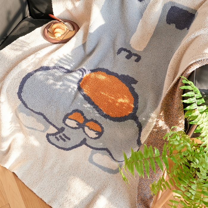 91家纺网 家纺一手货源 找家纺 暖绵绵2025新款半边绒涤纶混纺毯子抱枕套 艾雅达