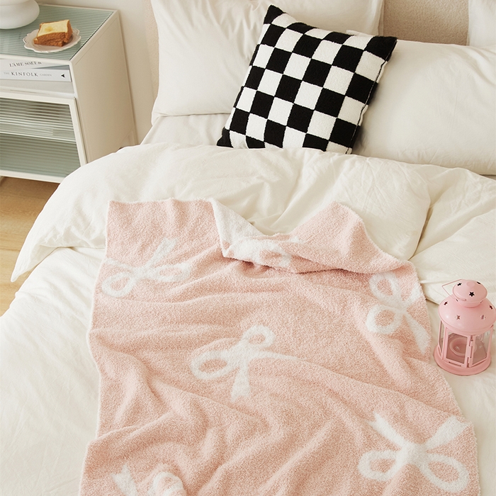 暖绵绵2025新款半边绒涤纶混纺毯子抱枕套 代芙粉