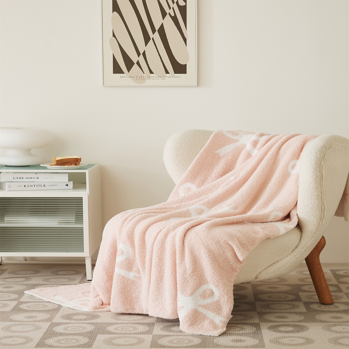 91家纺网 家纺一手货源 找家纺 暖绵绵2025新款半边绒涤纶混纺毯子抱枕套 代芙粉