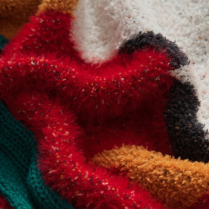 91家纺网 家纺一手货源 找家纺 暖绵绵2025新款半边绒涤纶混纺毯子抱枕套 依维亚