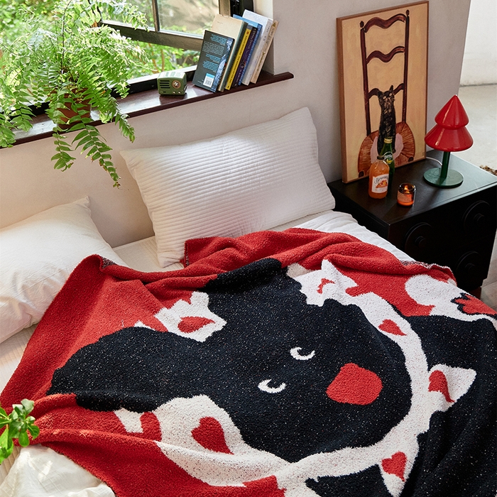 91家纺网 家纺一手货源 找家纺 暖绵绵2025新款半边绒涤纶混纺毯子抱枕套 米洛奇