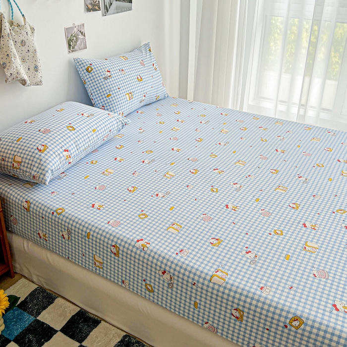 91家纺网 家纺一手货源 找家纺 罗亿家纺 2025新款卡通水洗云朵棉110g单床笠 蓝格子小猫