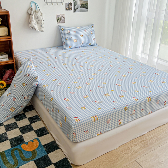 91家纺网 家纺一手货源 找家纺 罗亿家纺 2025新款卡通水洗云朵棉110g单床笠 蓝格子小猫