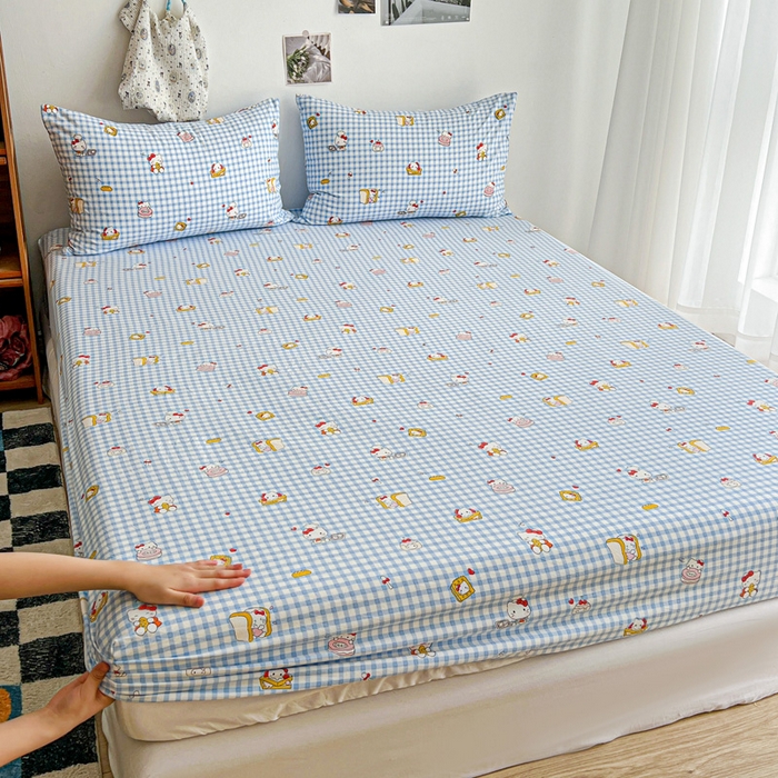 91家纺网 家纺一手货源 找家纺 罗亿家纺 2025新款卡通水洗云朵棉110g单床笠 蓝格子小猫