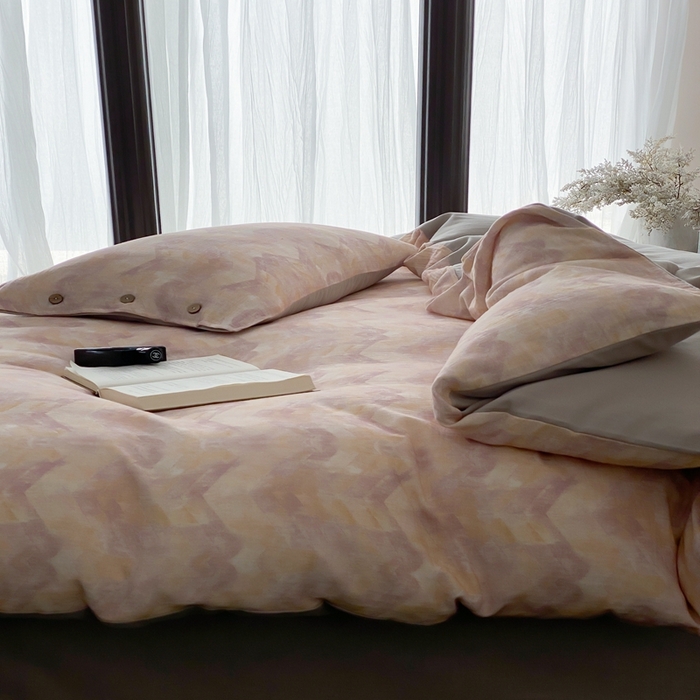 91家纺网 家纺一手货源 找家纺 （总）赫帛 2025新款数码印花皱皱纱60支全棉双层纱四件套--云岫霓裳