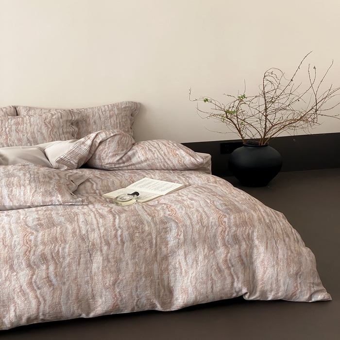 91家纺网 家纺一手货源 找家纺 （总）赫帛 2025新款数码印花皱皱纱60支全棉双层纱四件套-云屿沁棕