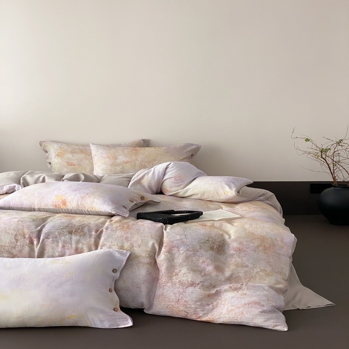 91家纺网 家纺一手货源 找家纺 （总）赫帛  2025新款数码印花皱皱纱60支全棉双层纱四件套-暮霭琉璃