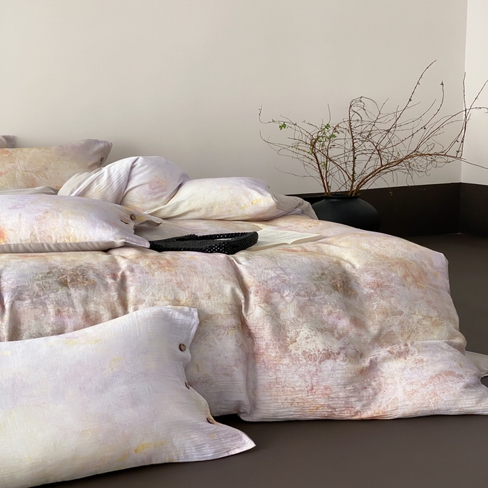 91家纺网 家纺一手货源 找家纺 （总）赫帛  2025新款数码印花皱皱纱60支全棉双层纱四件套-暮霭琉璃