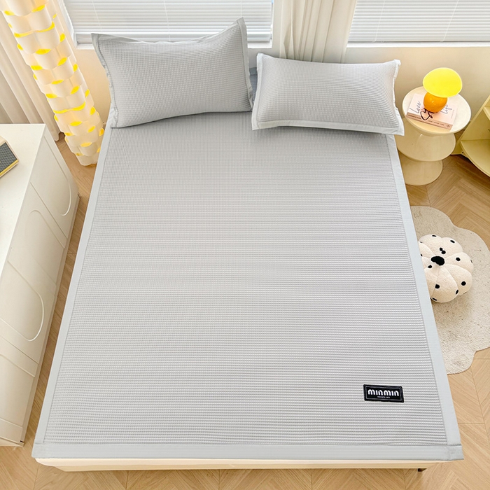 91家纺网 家纺一手货源 找家纺 如一 2025新款A类PE冰豆豆复合三明治凉席时尚款 时尚-摩登灰