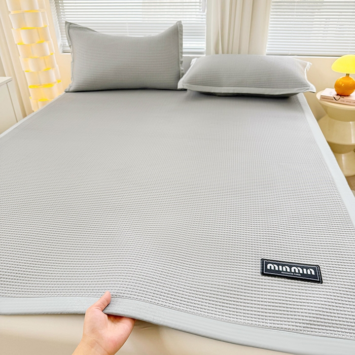 91家纺网 家纺一手货源 找家纺 如一 2025新款A类PE冰豆豆复合三明治凉席时尚款 时尚-摩登灰