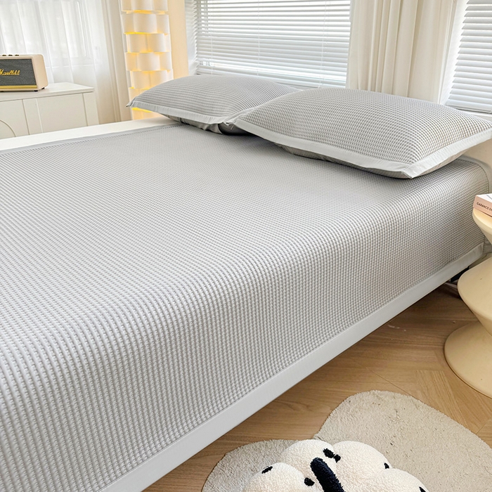 91家纺网 家纺一手货源 找家纺 如一 2025新款A类PE冰豆豆复合三明治凉席时尚款 时尚-摩登灰