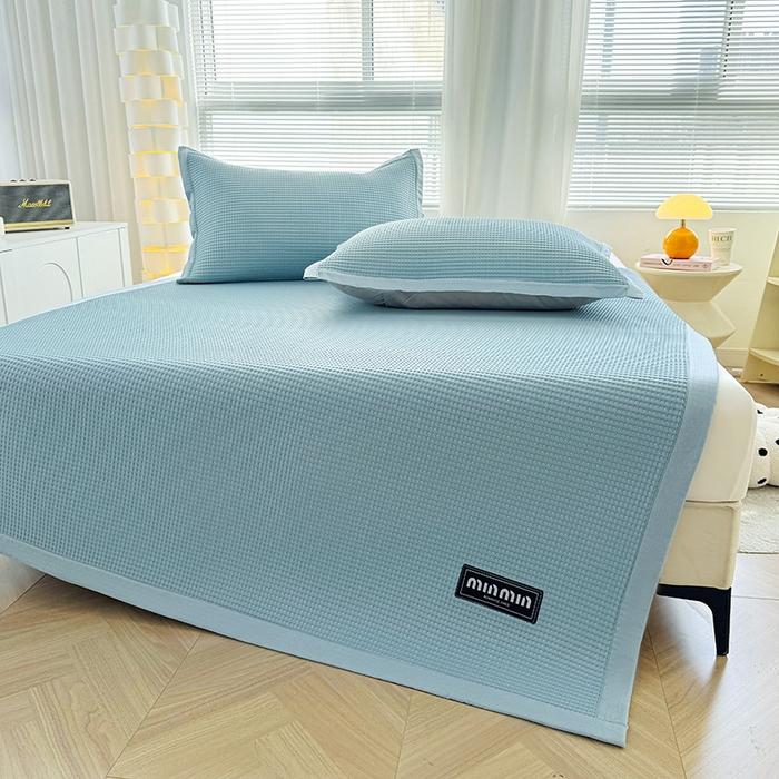 91家纺网 家纺一手货源 找家纺 如一 2025新款A类PE冰豆豆复合三明治凉席时尚款 时尚-冰川蓝