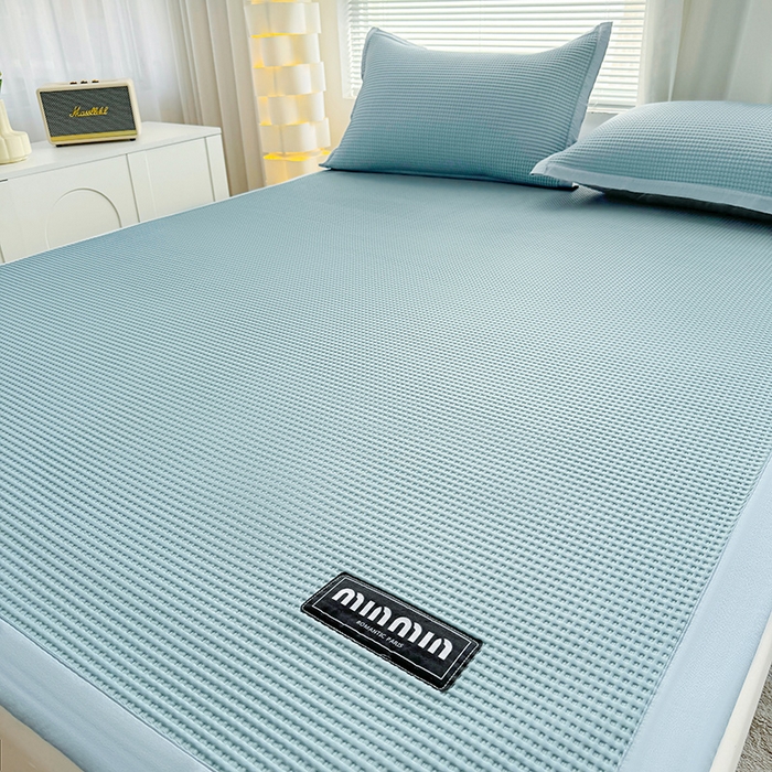 91家纺网 家纺一手货源 找家纺 如一 2025新款A类PE冰豆豆复合三明治凉席时尚款 时尚-冰川蓝