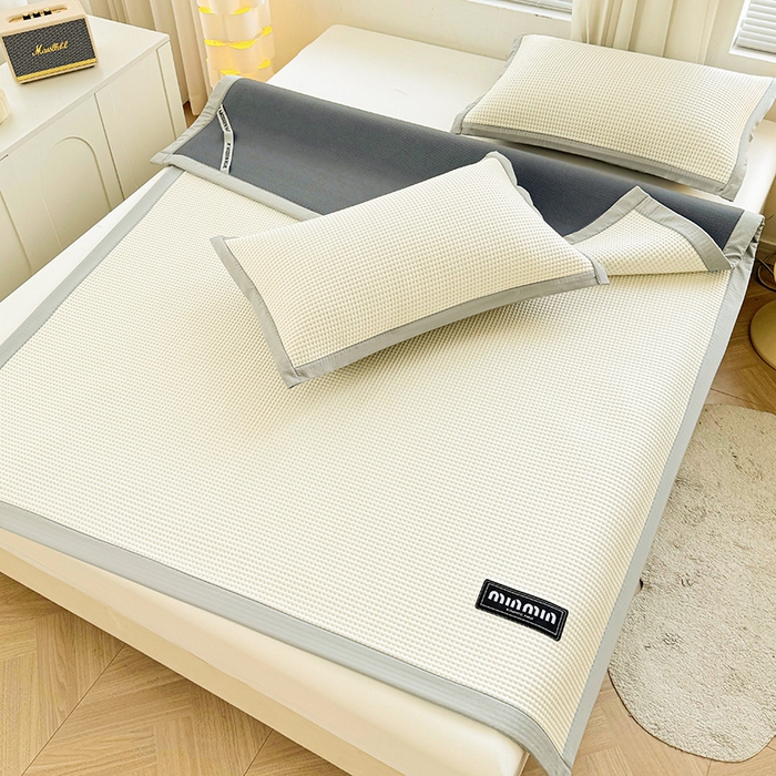 91家纺网 家纺一手货源 找家纺 如一 2025新款A类PE冰豆豆复合三明治凉席时尚款 时尚-奶昔白