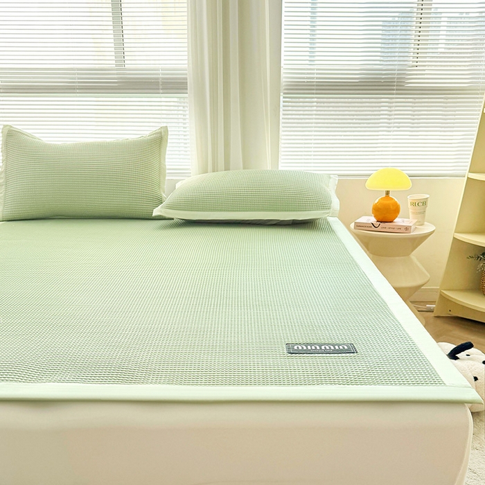 91家纺网 家纺一手货源 找家纺 如一 2025新款A类PE冰豆豆复合三明治凉席时尚款 时尚-莫奈绿