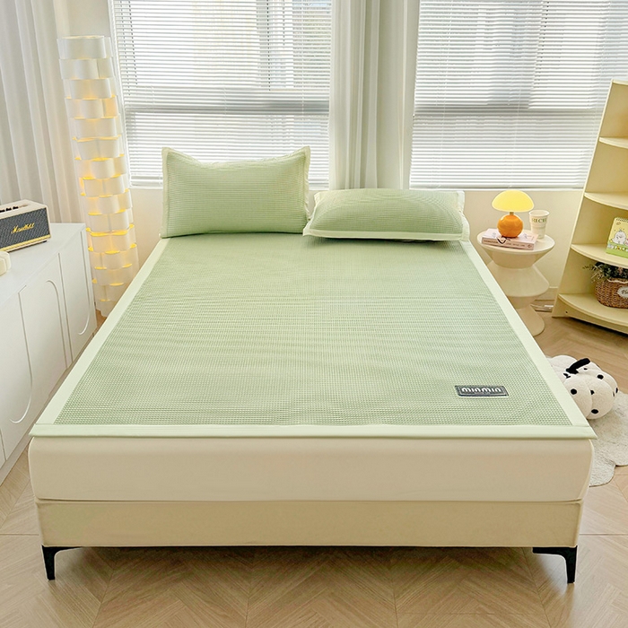 91家纺网 家纺一手货源 找家纺 如一 2025新款A类PE冰豆豆复合三明治凉席时尚款 时尚-莫奈绿