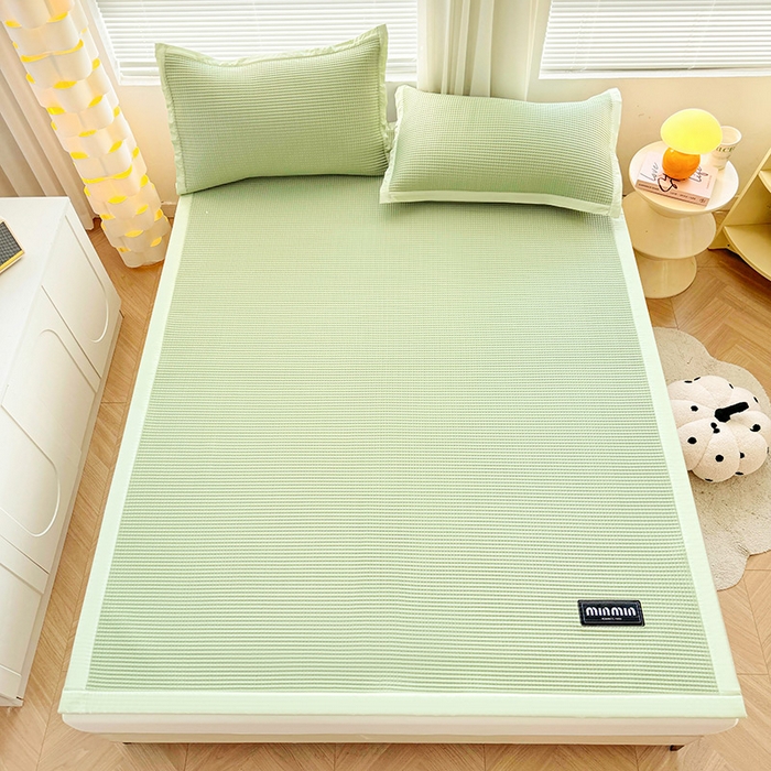 91家纺网 家纺一手货源 找家纺 如一 2025新款A类PE冰豆豆复合三明治凉席时尚款 时尚-莫奈绿