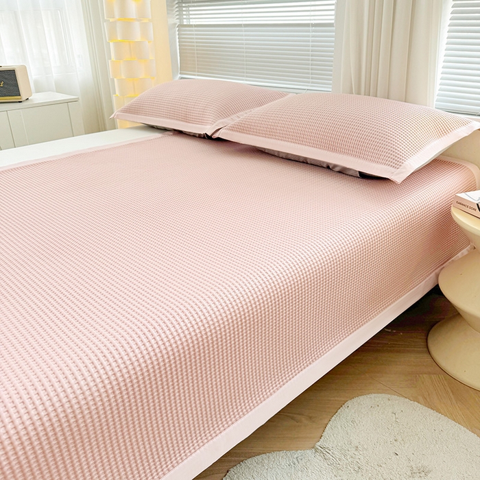 91家纺网 家纺一手货源 找家纺 如一 2025新款A类PE冰豆豆复合三明治凉席时尚款 时尚-蜜桃粉