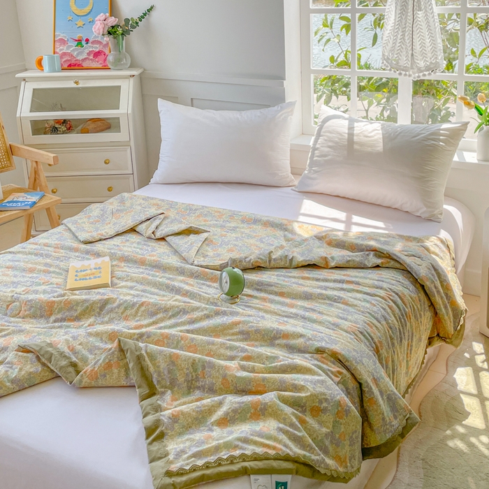 91家纺网 家纺一手货源 找家纺 2025新款全棉60支单层纱花边夏被 彩色