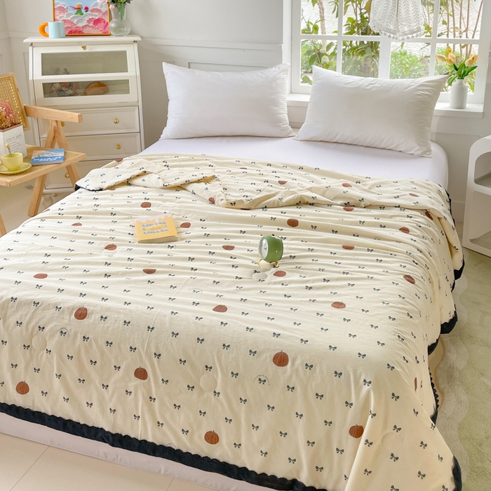 91家纺网 家纺一手货源 找家纺 2025新款全棉60支单层纱花边夏被 芬妮