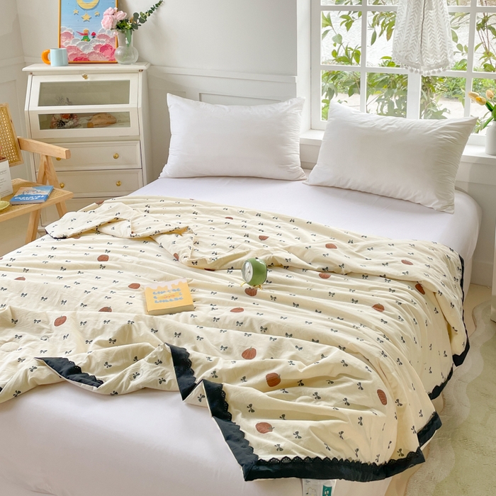 2025新款全棉60支单层纱花边夏被 芬妮