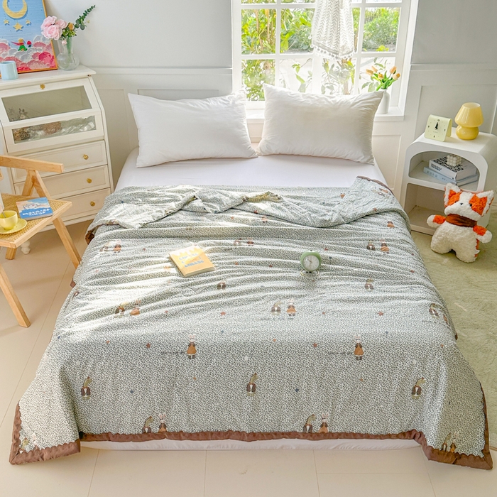 91家纺网 家纺一手货源 找家纺 2025新款全棉60支单层纱花边夏被 可爱软萌