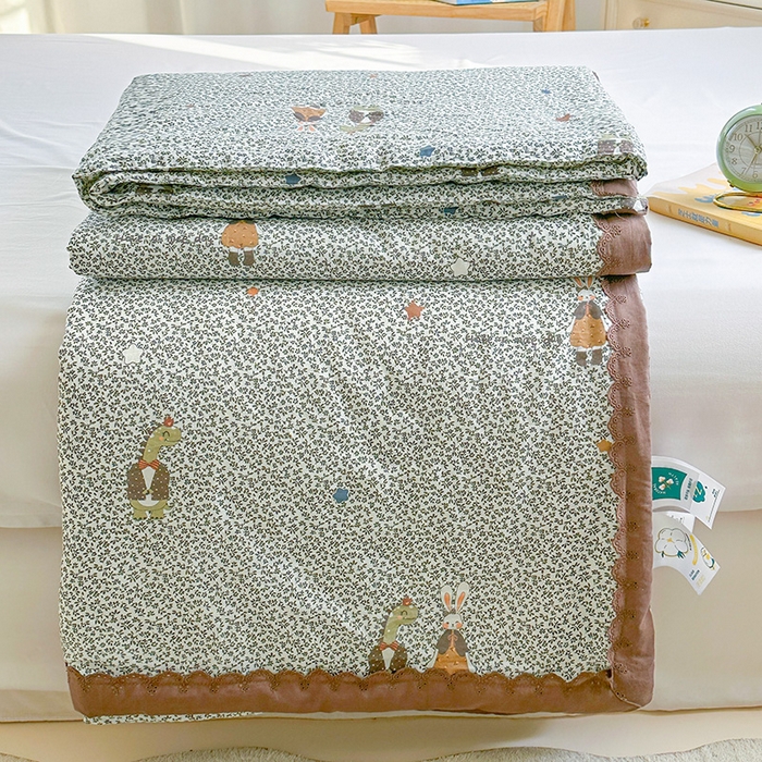 91家纺网 家纺一手货源 找家纺 2025新款全棉60支单层纱花边夏被 可爱软萌