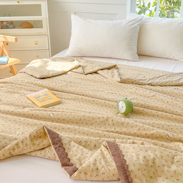 91家纺网 家纺一手货源 找家纺 2025新款全棉60支单层纱花边夏被 摩伊