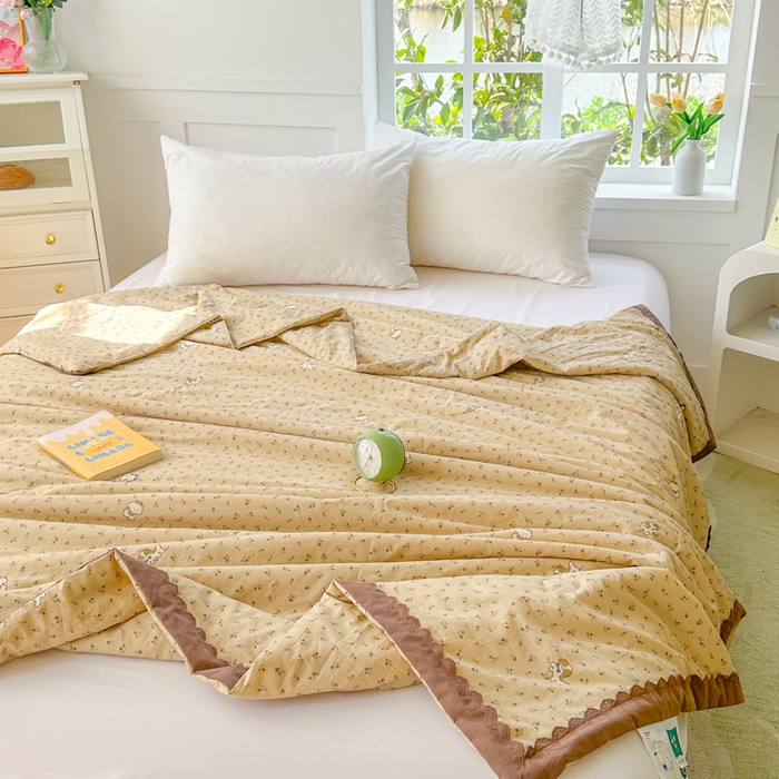 91家纺网 家纺一手货源 找家纺 2025新款全棉60支单层纱花边夏被 摩伊