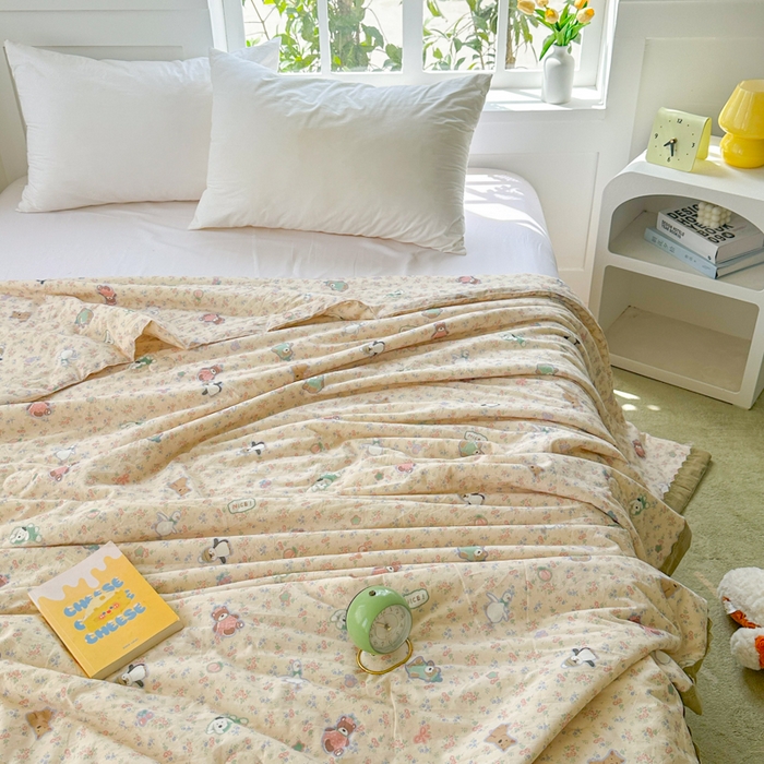 91家纺网 家纺一手货源 找家纺 2025新款全棉60支单层纱花边夏被 田园拾趣