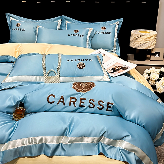 91家纺网 家纺一手货源 找家纺 妮恒美家纺 2025新款A版水洗真丝天丝B版纯棉刺绣绣花四件套全棉被套床单床笠款四件套 梦恋-宾利蓝＋白奶咖