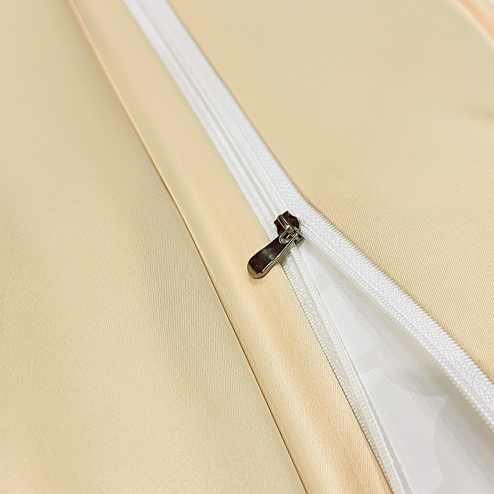 91家纺网 家纺一手货源 找家纺 妮恒美家纺 2025新款A版水洗真丝天丝B版纯棉刺绣绣花四件套全棉被套床单床笠款四件套 梦恋-宾利蓝＋白奶咖