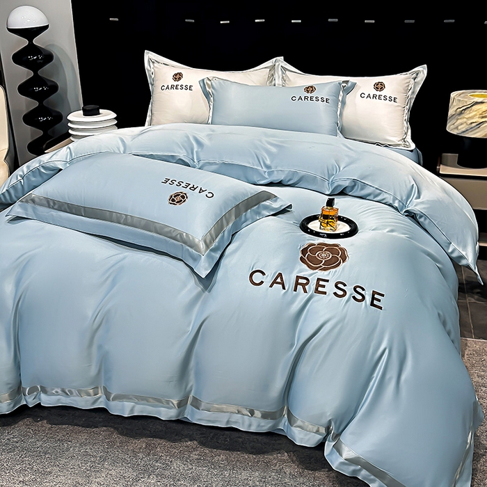 91家纺网 家纺一手货源 找家纺 妮恒美家纺 2025新款A版水洗真丝天丝B版纯棉刺绣绣花四件套全棉被套床单床笠款四件套 梦恋-海蓝灰