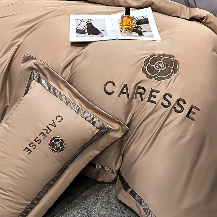 91家纺网 家纺一手货源 找家纺 妮恒美家纺 2025新款A版水洗真丝天丝B版纯棉刺绣绣花四件套全棉被套床单床笠款四件套 梦恋-金驼