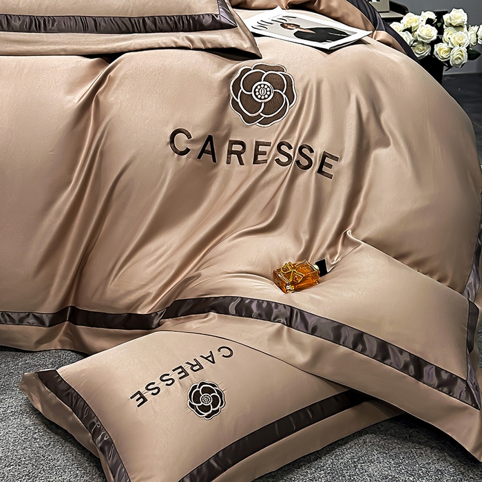 91家纺网 家纺一手货源 找家纺 妮恒美家纺 2025新款A版水洗真丝天丝B版纯棉刺绣绣花四件套全棉被套床单床笠款四件套 梦恋-金驼