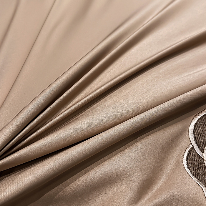 91家纺网 家纺一手货源 找家纺 妮恒美家纺 2025新款A版水洗真丝天丝B版纯棉刺绣绣花四件套全棉被套床单床笠款四件套 梦恋-金驼