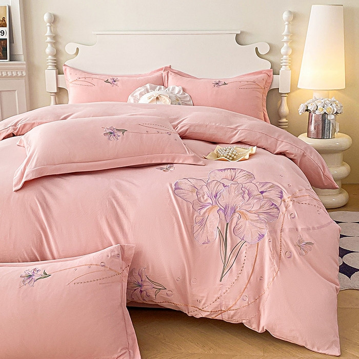 91家纺网 家纺一手货源 找家纺 （总）大麦乐田 2025新款刺绣床裙款四件套-轻舞飞扬