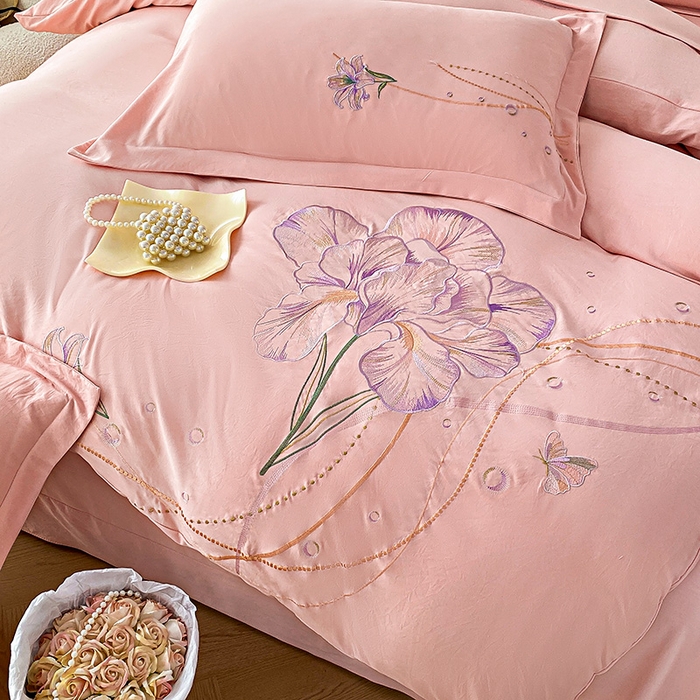 91家纺网 家纺一手货源 找家纺 （总）大麦乐田 2025新款刺绣床裙款四件套-轻舞飞扬