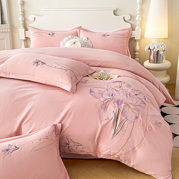 91家纺网 家纺一手货源 找家纺 （总）大麦乐田 2025新款刺绣床裙款四件套-轻舞飞扬