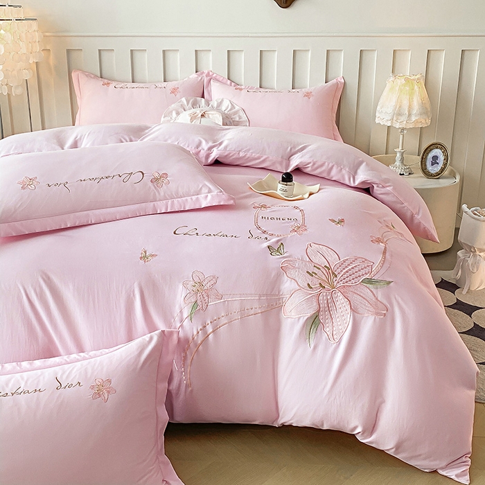 91家纺网 家纺一手货源 找家纺 大麦乐田 2025新款刺绣床裙款四件套-百合花 百合花 粉玉